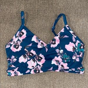 Fabletics sports bra